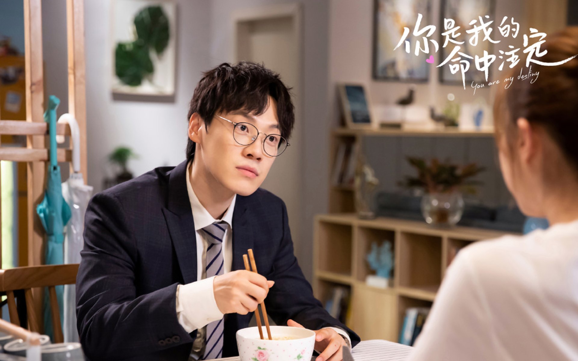 国际乒联混合团体世界杯：罗马尼亚队展现出色团队合作与默契，罗马尼亚乒乓球帅哥